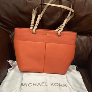 Michael Kore purse brand new